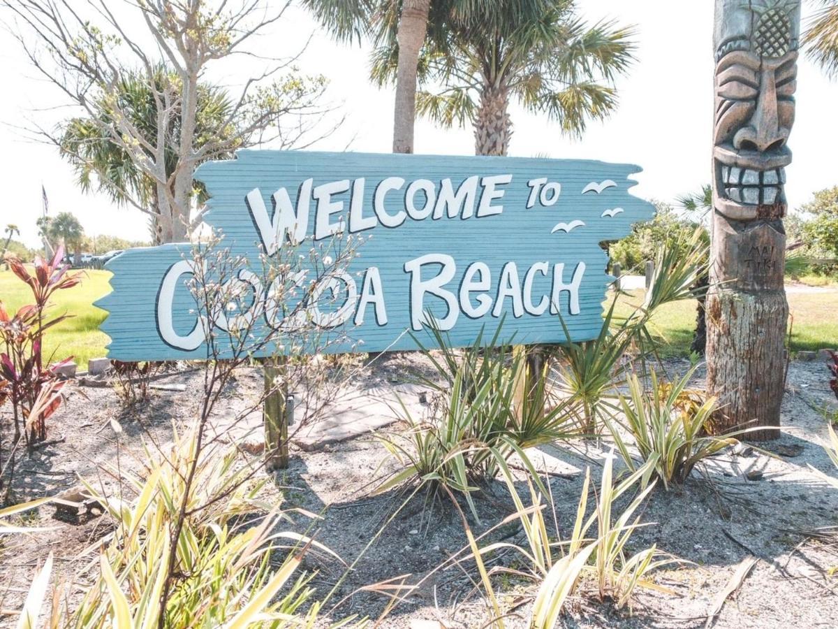 Luxury Villa 3 Blocks From The Beach With A Pool, Fire Pit And Outdoor Oasis Cape Canaveral Exteriör bild