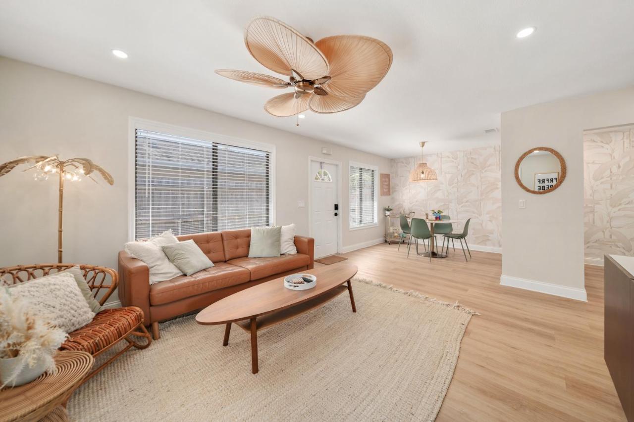 Luxury Villa 3 Blocks From The Beach With A Pool, Fire Pit And Outdoor Oasis Cape Canaveral Exteriör bild