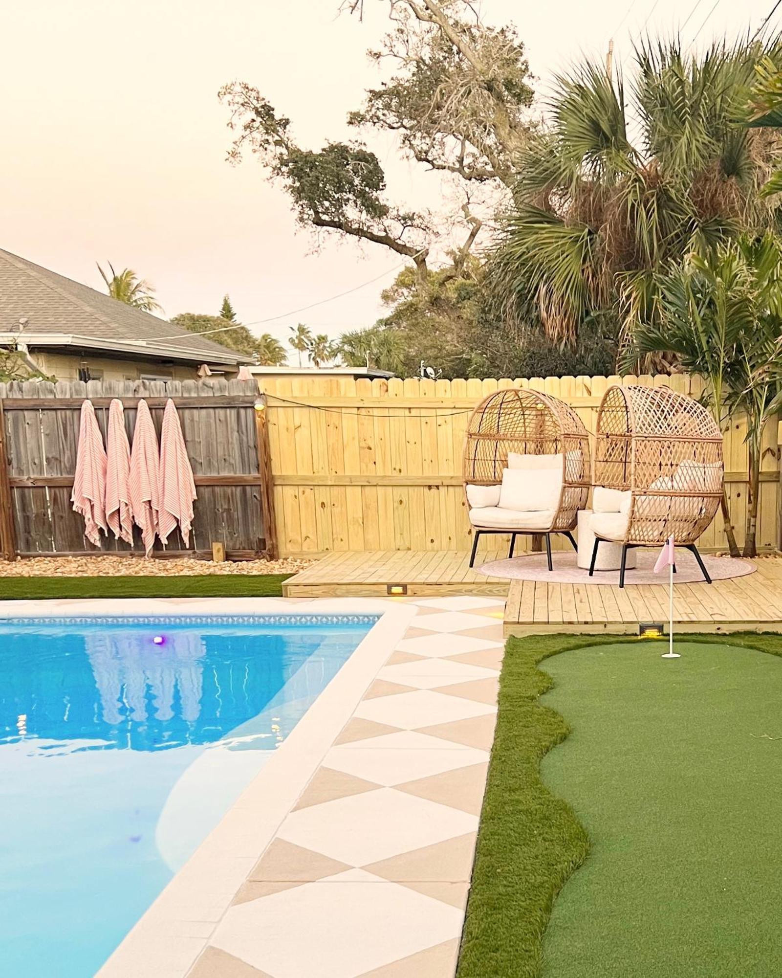 Luxury Villa 3 Blocks From The Beach With A Pool, Fire Pit And Outdoor Oasis Cape Canaveral Exteriör bild